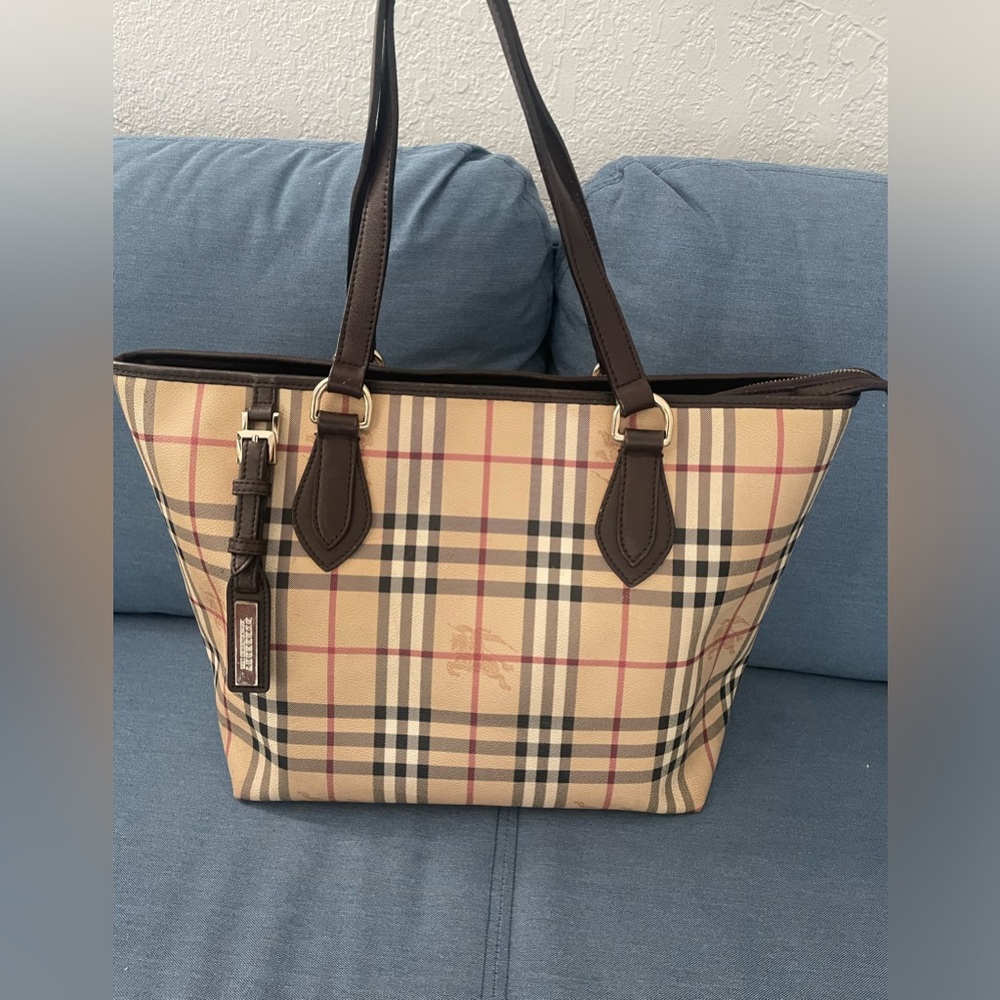 Burberry Haymarket zipper tote